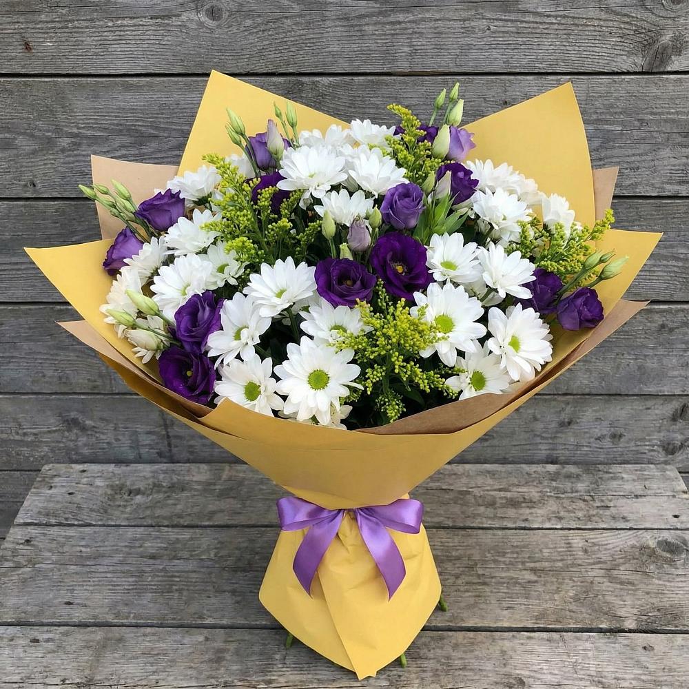 Букет цветов из: Ирисы, Хризантемы и Ромашки в Новокумском