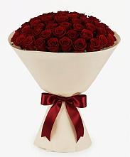 Букет 101 Бордовая роза Блэк Бакарра в Новокумском