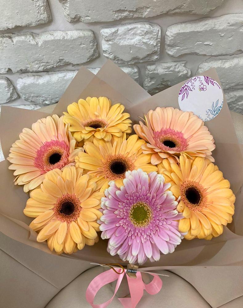 Букет цветов из: Герберы в Новокумском