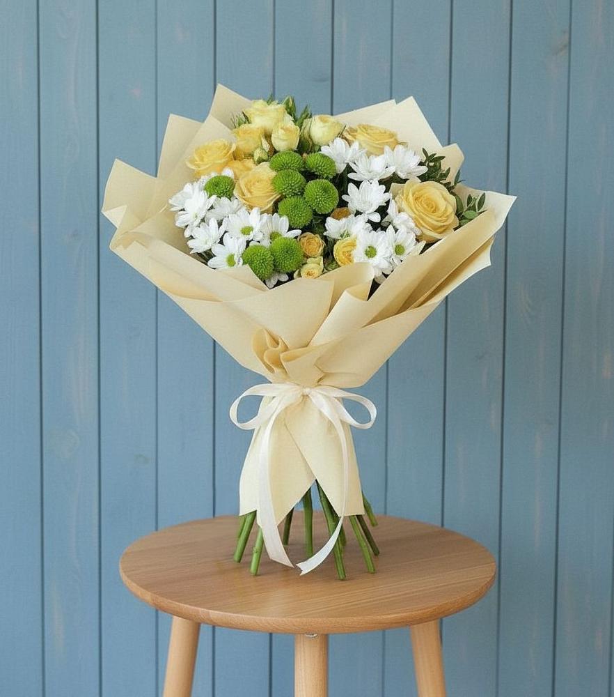 Букет цветов из: Хризантемы и Розы в Новокумском