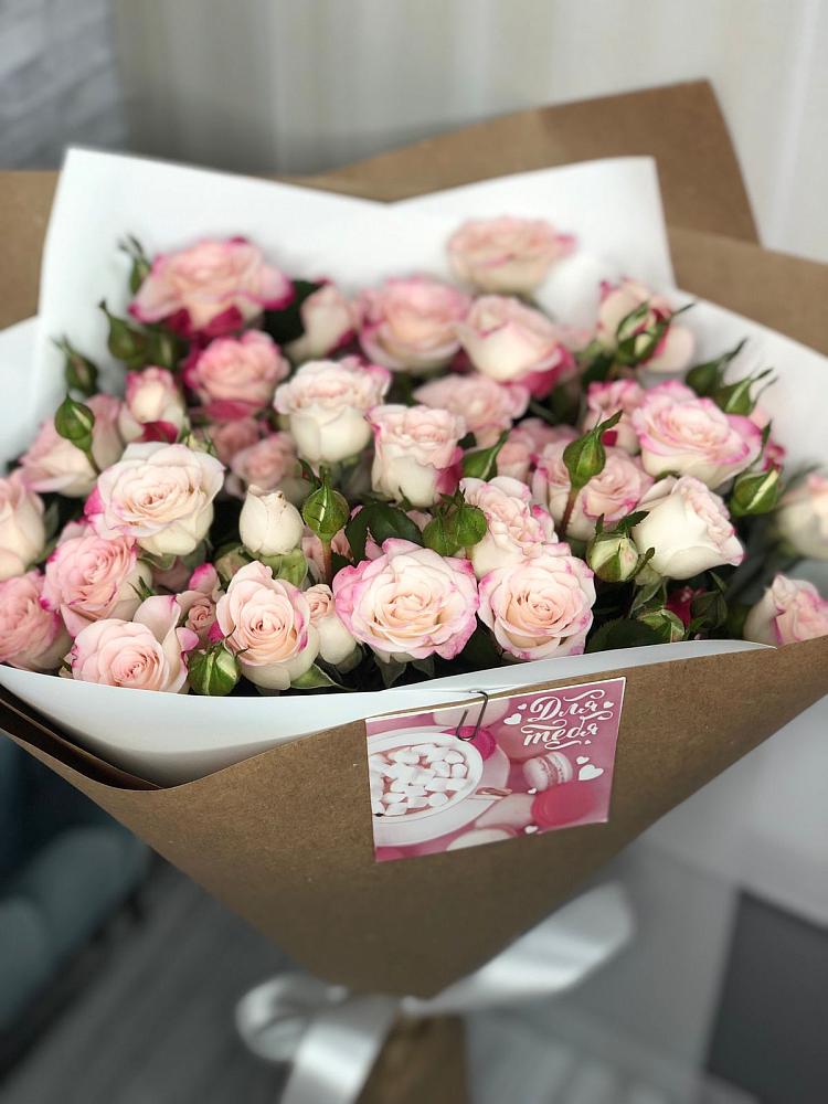 Букет цветов из: Розы в Новокумском