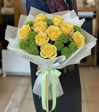 Букет цветов из:  Хризантемы и Розы в Новокумском