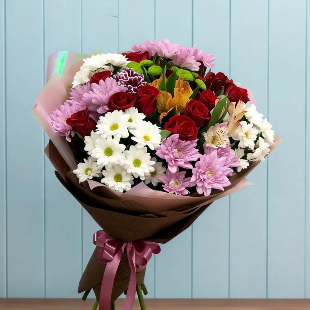 Букет цветов из: Розы, Хризантемы и Альстромерии в Новокумском