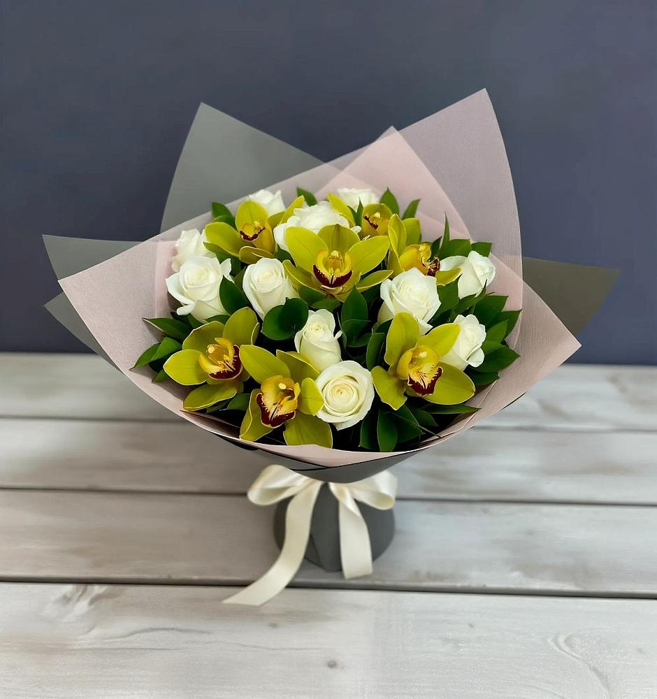 Букет цветов из: Орхидеи и Розы в Новокумском