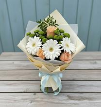 Букет цветов из:  Герберы, Розы и Хризантемы в Новокумском